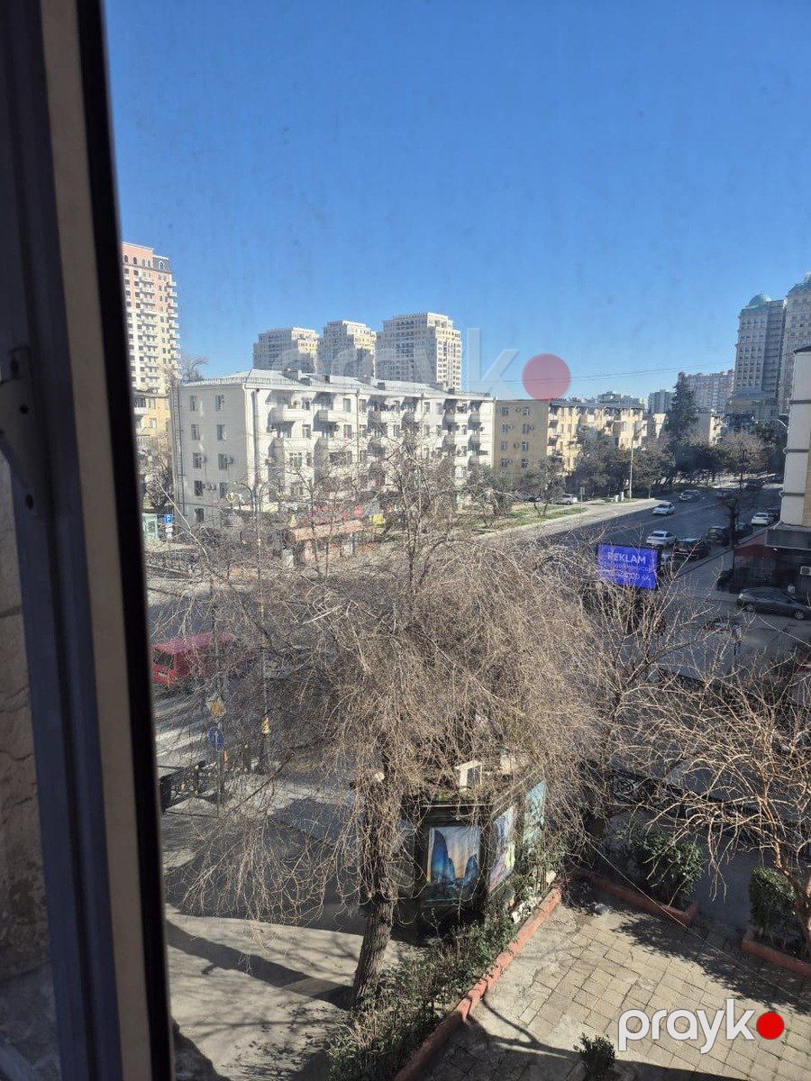 Satılır 1 otaqlı köhnə tikili 35 m² — Mənzil, Bakı (8)