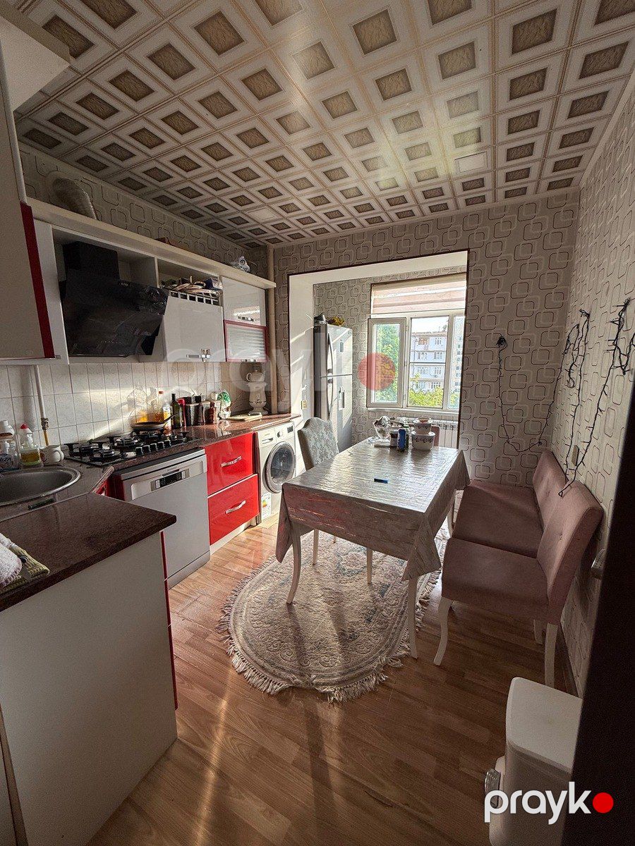 Satılır 2 otaqlı köhnə tikili 65 m² — Mənzil, Bakı (3)