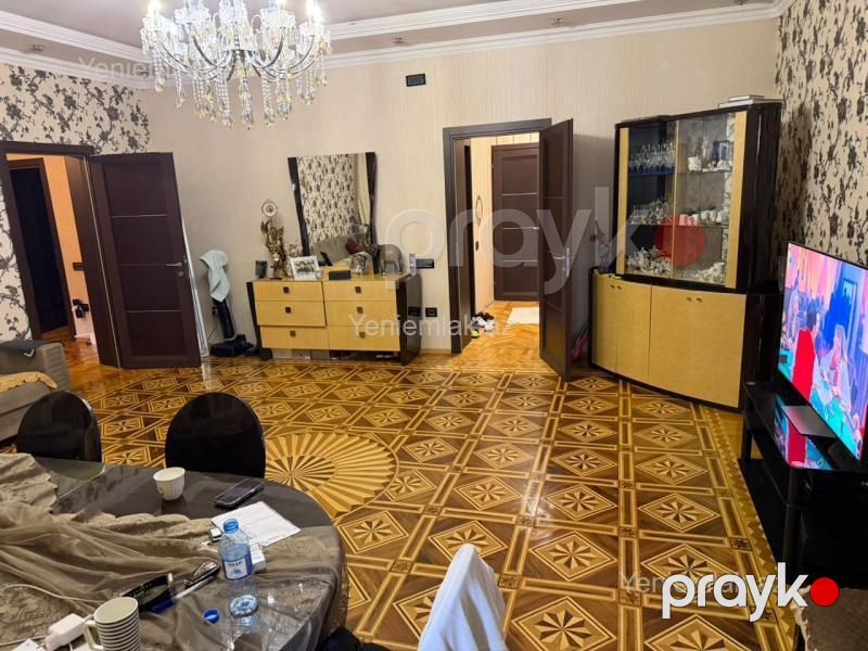 Satılır 6 otaqlı Bina evi menzil (Köhnə tikili), 160 m², Nərimanov rayonu — Mənzil, Bakı (3)