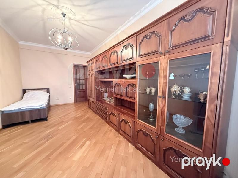 Satılır 5 otaqlı Bina evi menzil (Yeni tikili), 210 m², Nərimanov rayonu — Mənzil, Bakı (9)