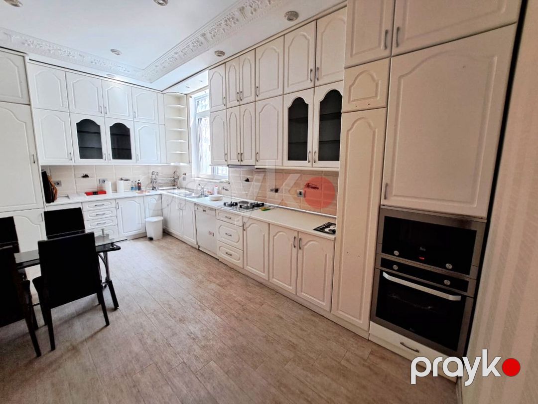 İcarəyə verilir 5 otaqlı köhnə tikili 250 m² — Mənzil, Bakı (4)