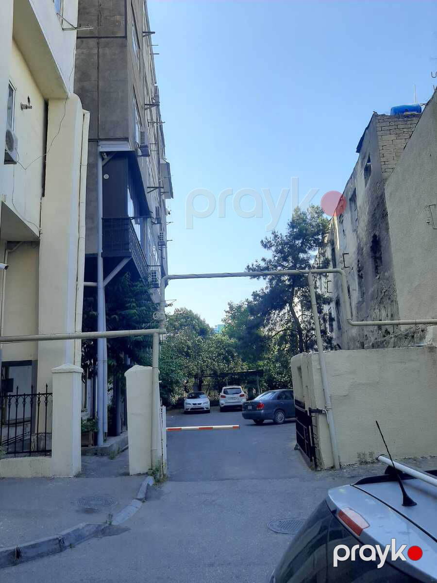 Satılır 2 otaqlı köhnə tikili 75 m² — Mənzil, Bakı (2)