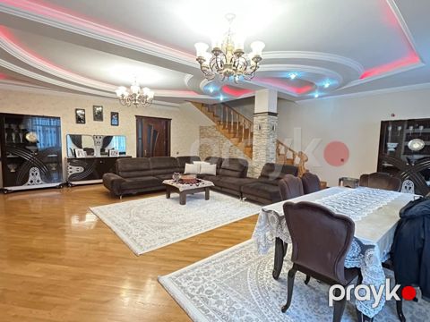 Satılır 6 otaqlı həyət evi/bağ evi 520 m² — Bakı