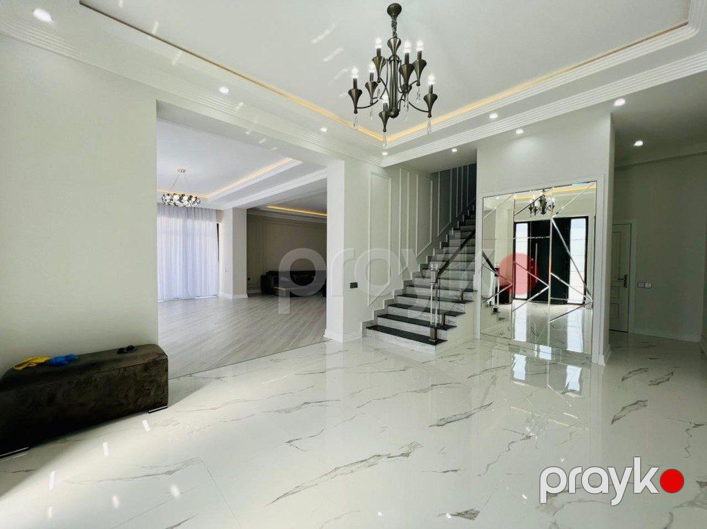 Satılır 6 otaqlı həyət evi/bağ evi 450 m² — Ev, villa, Bakı (8)