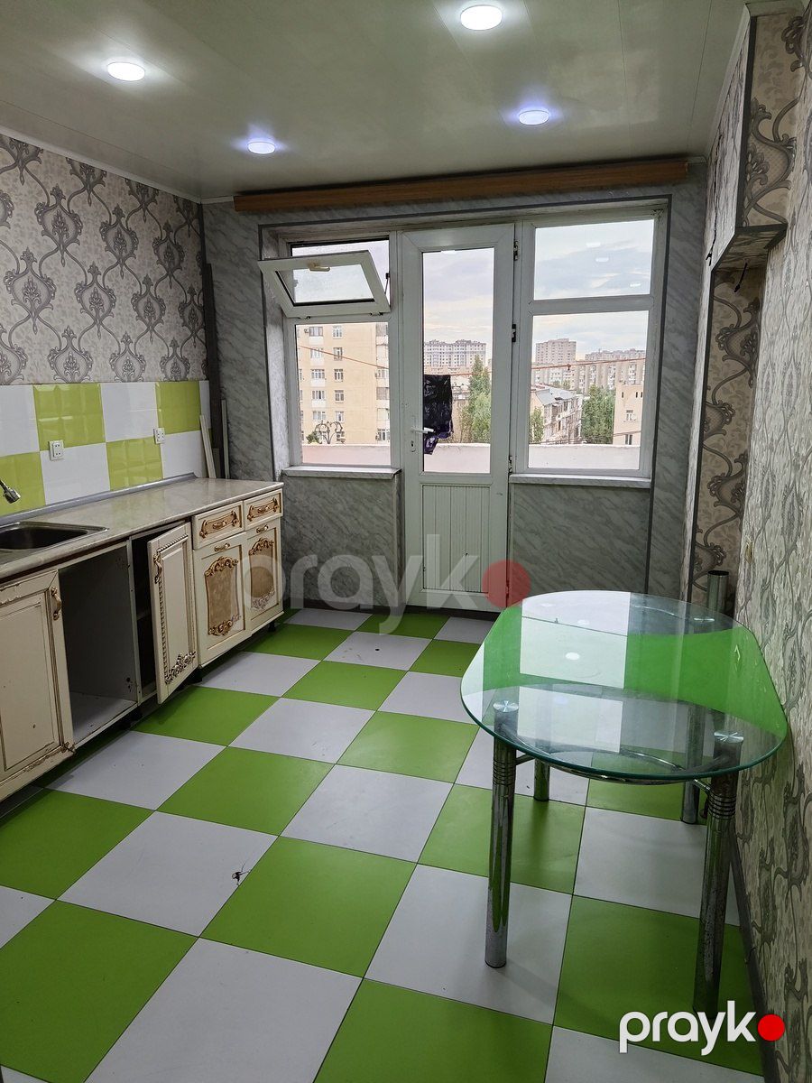 İcarəyə verilir 2 otaqlı köhnə tikili 64 m² — Mənzil, Bakı (5)