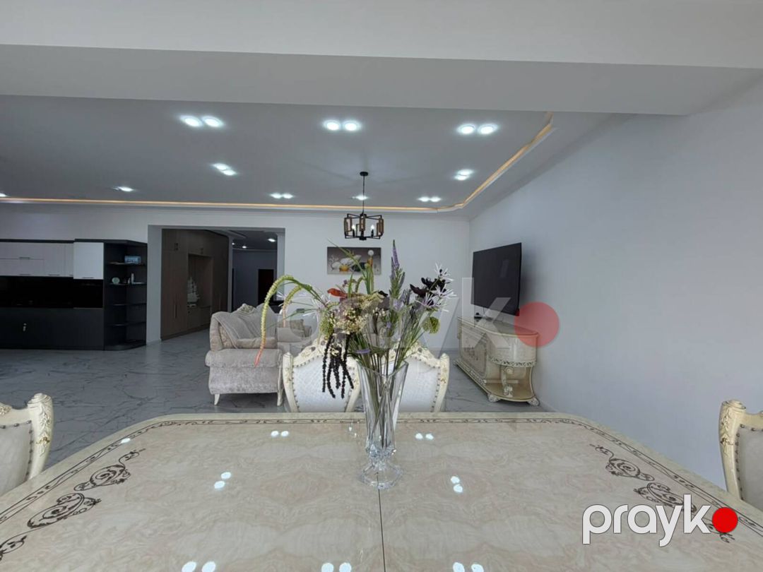 Satılır 4 otaqlı həyət evi/bağ evi 220 m² — Ev, villa, Bakı (6)