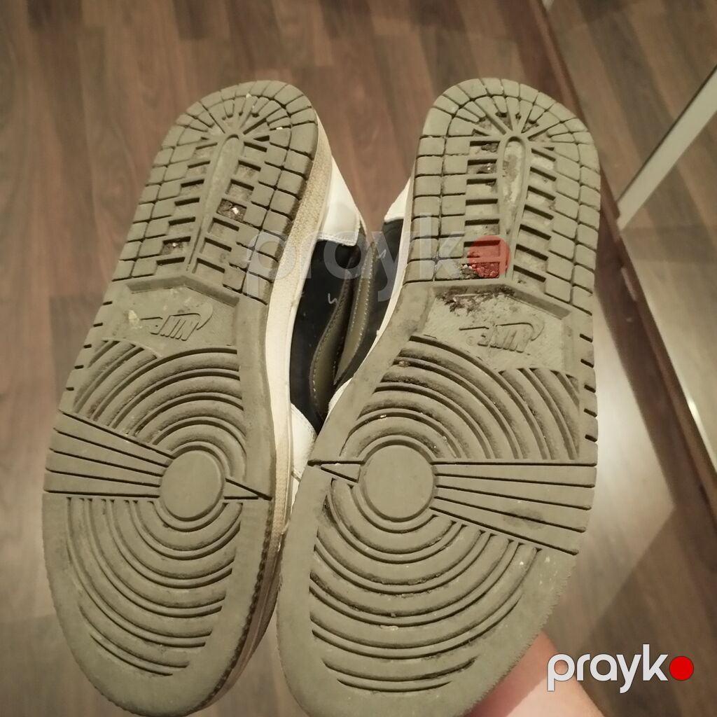 Nike Travis Scoot olive ayaqqabıları işlənilmiş vəziyyətdədir sağ — Krossovkalar, Bakı (5)