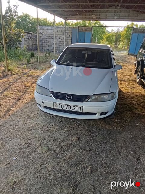 Opel Vectra, 1.8 L, 2000 il, 250 000 km — Salyan