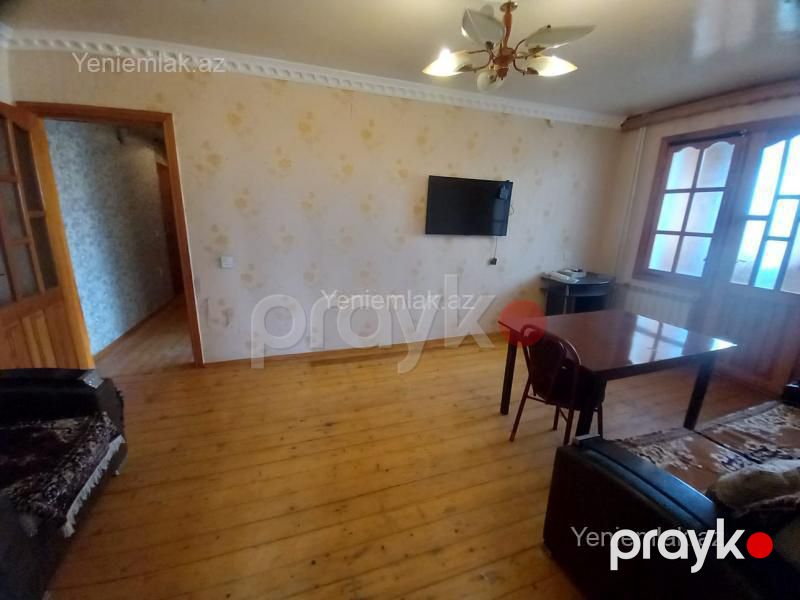 Satılır 2 otaqlı Bina evi menzil (Köhnə tikili), 50 m², 5-ci mikrorayon — Mənzil, Sumqayıt (3)