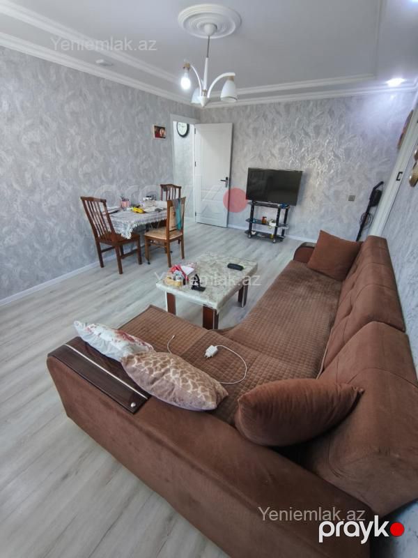 Satılır 2 otaqlı Bina evi menzil (Köhnə tikili), 60 m², 1-ci mikrorayon — Mənzil, Sumqayıt (12)