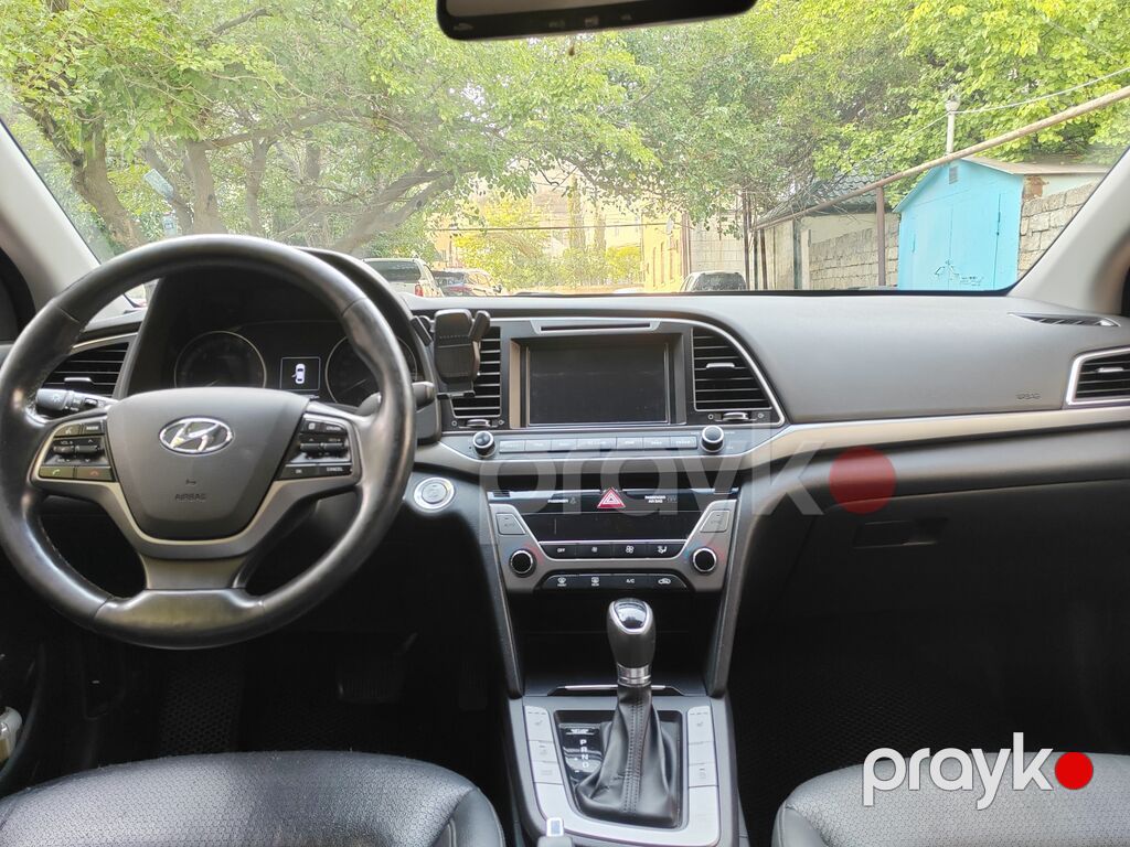 Hyundai Elantra: 1.6 l 2016 il Sedan — Avtomobillər, Xırdalan (8)