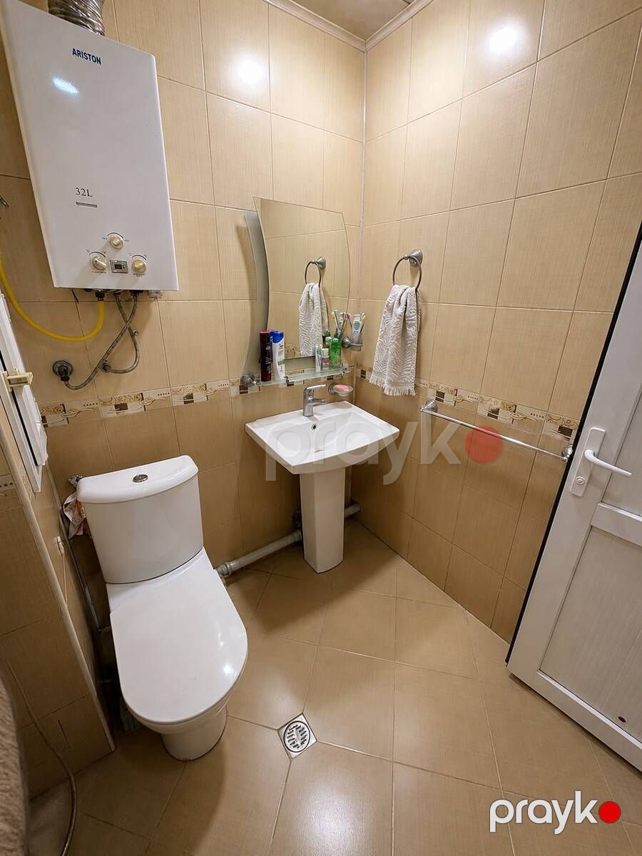 Satılır 2 otaqlı köhnə tikili 60 m² — Mənzil, Bakı (10)