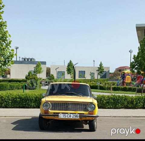 Lada (VAZ) 21011, 1.3 L, 1982 il, 10 000 km — Salyan