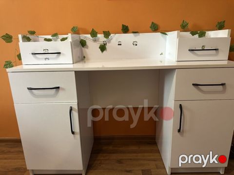 Düz masa, Stulsuz, Polkalı, Siyirməli, Mat laminat — Bakı
