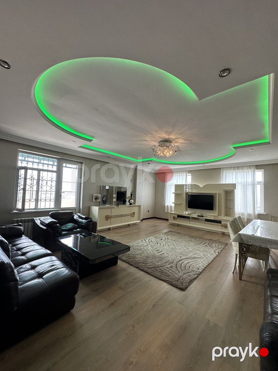 Satılır 4 otaqlı yeni tikili 300 m² — Mənzil, Bakı (2)