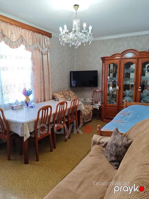 Satılır 2 otaqlı Bina evi menzil (Köhnə tikili), 70 m², Xətai rayonu — Bakı