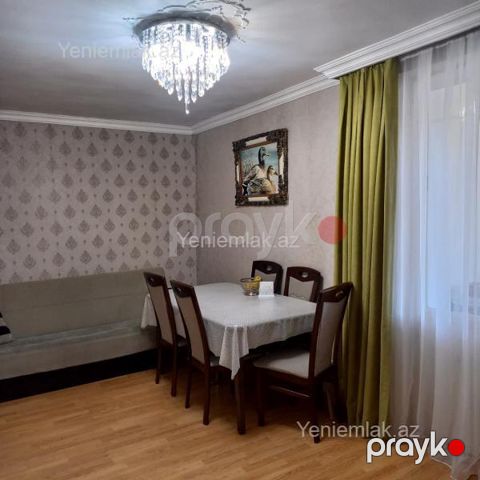 Satılır 2 otaqlı Bina evi menzil (Köhnə tikili), 50 m², 4-cü mikrorayon — Sumqayıt