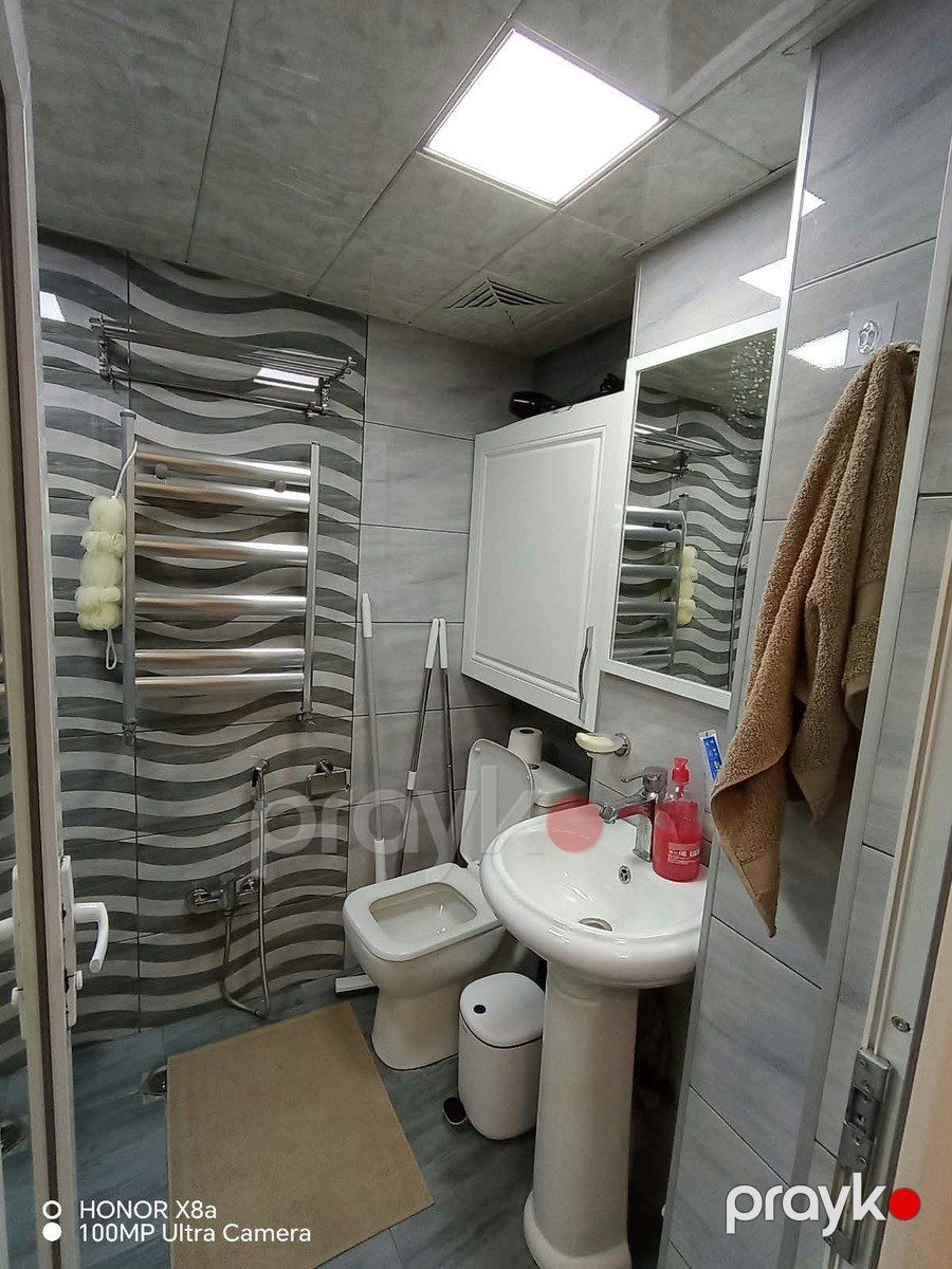 Satılır 2 otaqlı köhnə tikili 65 m² — Mənzil, Bakı (7)