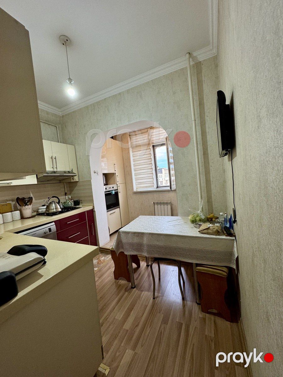 Satılır 4 otaqlı köhnə tikili 110 m² — Mənzil, Bakı (8)