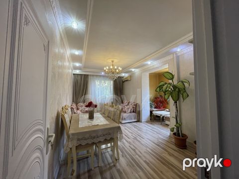 Satılır 2 otaqlı köhnə tikili 65 m² — Bakı