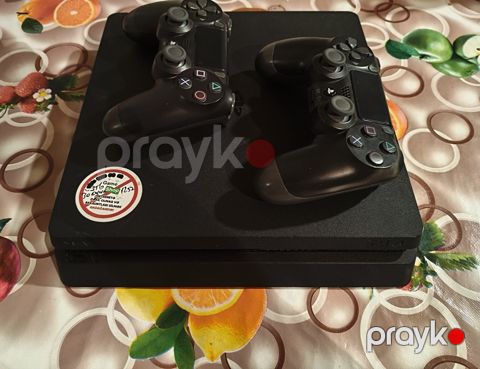 PS4 slim 1TB — Bakı