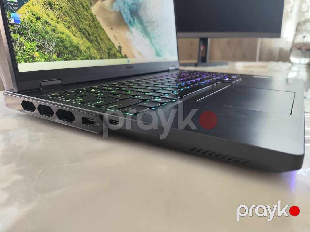 Lenovo Legıon PRO 7 16IRX8H RTX 4080 12 GB Gaming — Noutbuklar, Bakı (8)