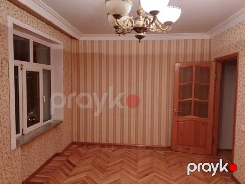 Satılır 2 otaqlı köhnə tikili 61 m² — Bakı