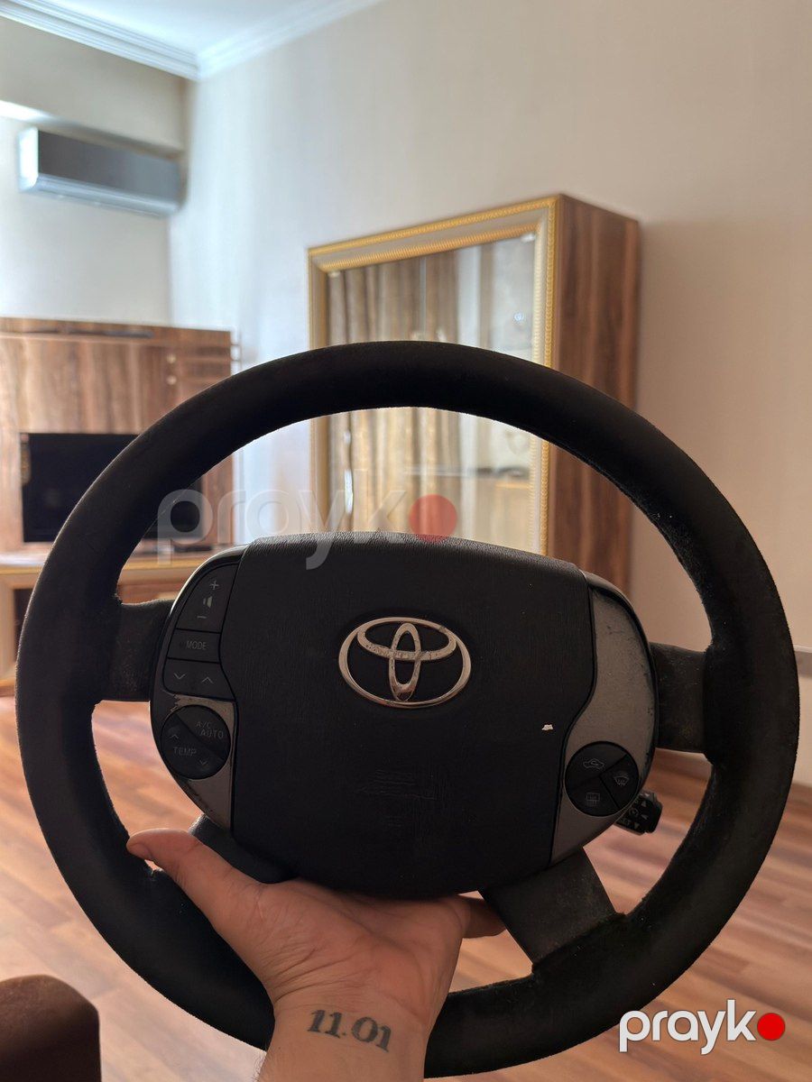 Toyota Prius sükanı — Ehtiyat hissələri və aksesuarlar, Bakı (4)