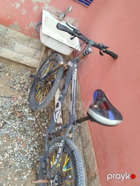 İşlənmiş Şəhər velosipedi Adidas, 26", Ünvandan götürmə — Digah