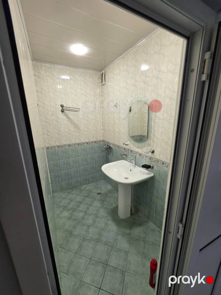 Satılır 2 otaqlı köhnə tikili 55 m² — Mənzil, Bakı (12)