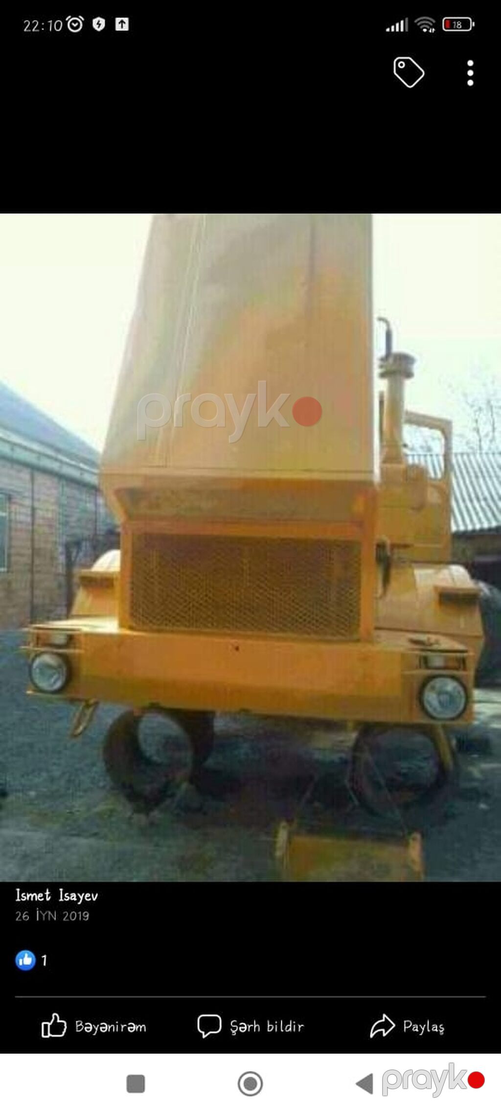 Ağır sinif təkərli traktor – Kirovets tipli (sarı rəng), arxa — Traktorlar, Şəki (4)