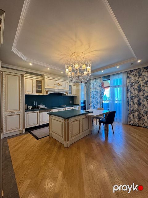 İcarəyə verilir 3 otaqlı yeni tikili 220 m² — Bakı