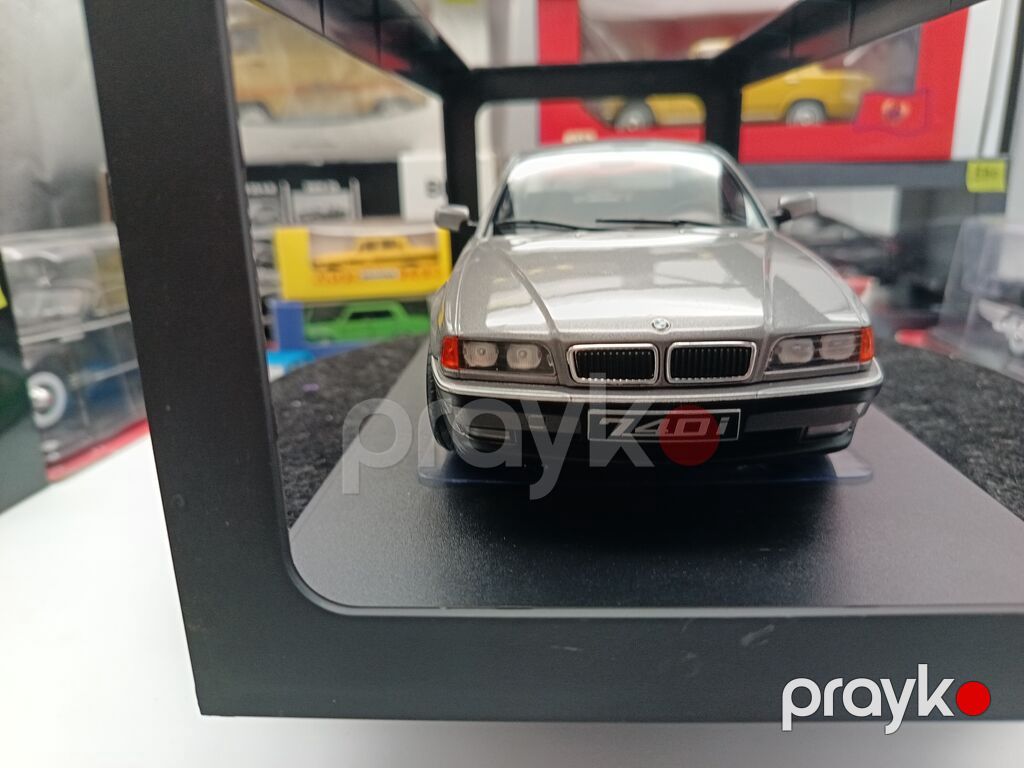 BMW, 2026 il, 1:18, Dəmir, Ünvandan götürmə — Modellar, Masazır (10)