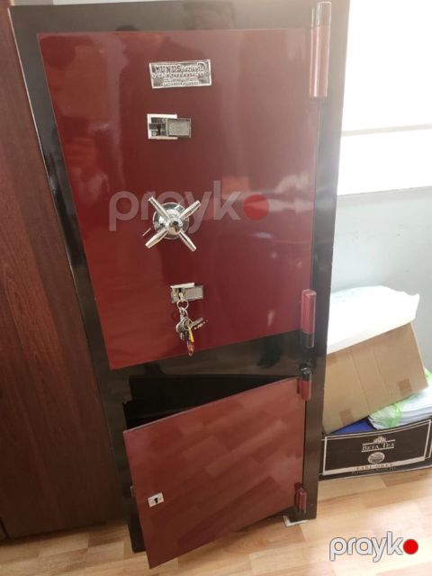 Seyf qapıların açılması — Bakı