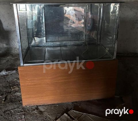 *Seva Xirdalan* Şirniyyat ucun vitrin soyuducu satilir. Soyuducu — Bakı