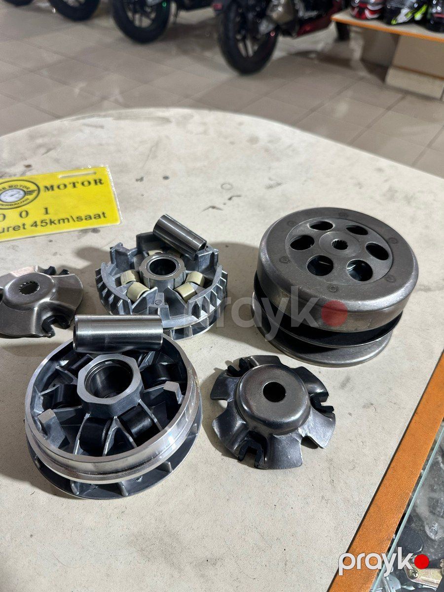 125 cc 110cc avtomat mopedlərə qabaq və arxa variator — Ehtiyat hissələri və aksesuarlar, Bakı (2)
