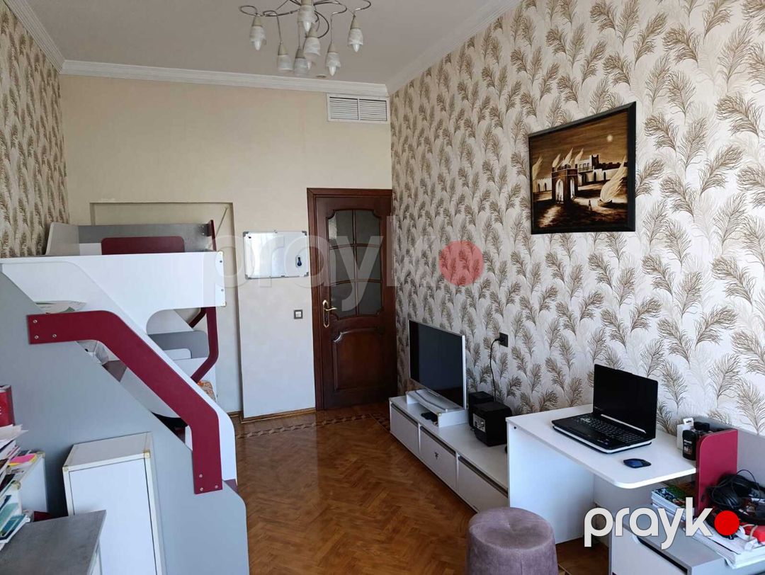 Satılır 3 otaqlı köhnə tikili 100 m² — Mənzil, Bakı (3)