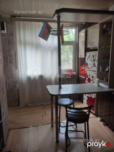 Satılır 4 otaqlı Bina evi menzil (Köhnə tikili), 90 m², 12-ci mikrorayon — Sumqayıt