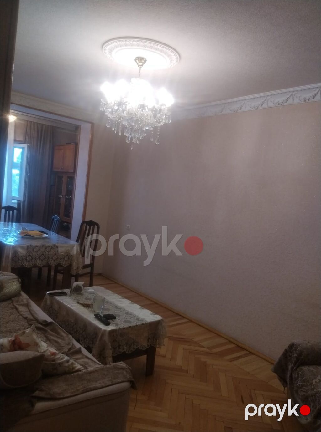 3 otaqlı mənzil,hamam tualet ayrı, təmirli. Unvan: Mahrasa bağı, bina — Mənzil, Gəncə (7)