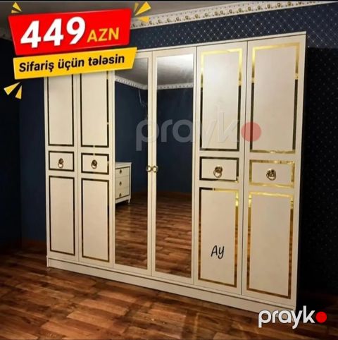 Ağ rəngli, qızılı dekor xətləri ilə klassik dizaynlı geniş qarderob — Xırdalan
