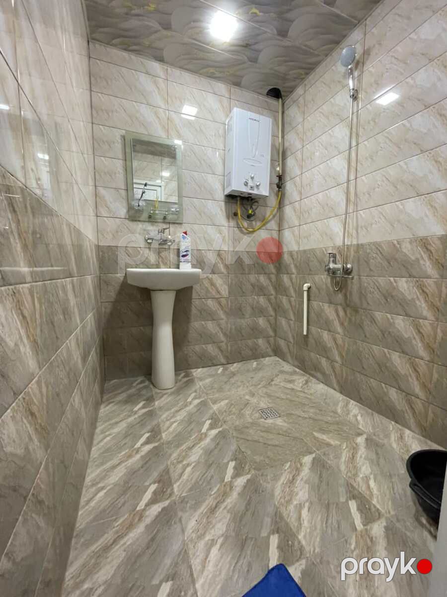 Satılır 2 otaqlı köhnə tikili 55 m² — Mənzil, Bakı (8)