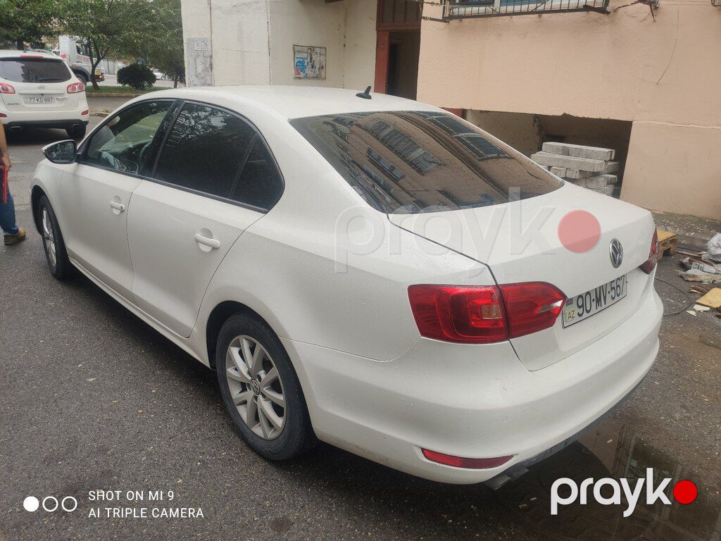 Volkswagen Jetta, 2.0 L, 2013 il, 330 000 km — Avtomobillər, Bakı (5)