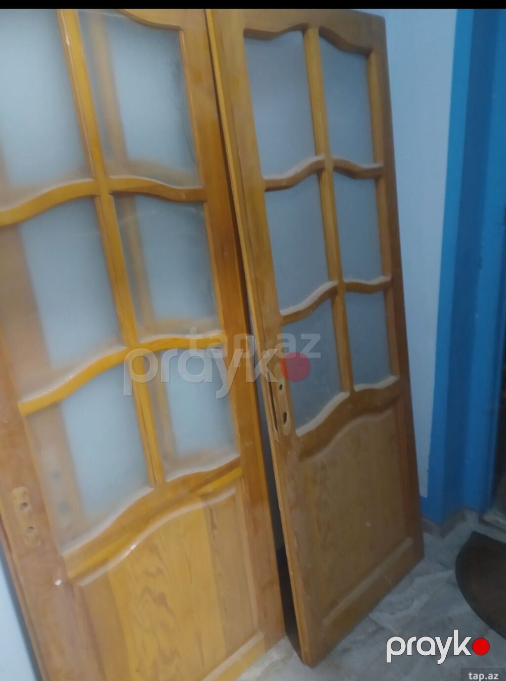 Qonaq otağı üçün İşlənmiş Otaq qapısı Şəbəkə ilə, Zəmanətsiz, Pulsuz quraşdırma, Ünvandan götürmə — Pəncərələr, qapılar, balkonlar, Bakı (2)