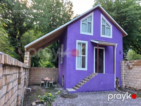 Satılır 3 otaqlı Həyət evi / Villa, 80 m², Oğuz — Oğuz
