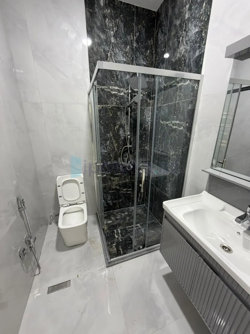 Satılır: 4 Otaq, Bağlar, Xəzər r., Şüvəlan q., 150.00 m² — Torpaq (11)
