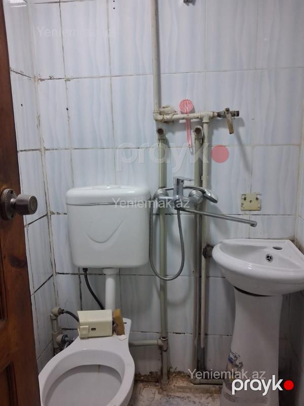 Satılır 1 otaqlı Bina evi menzil (Köhnə tikili), 33 m², 4-cü mikrorayon — Mənzil, Sumqayıt (3)