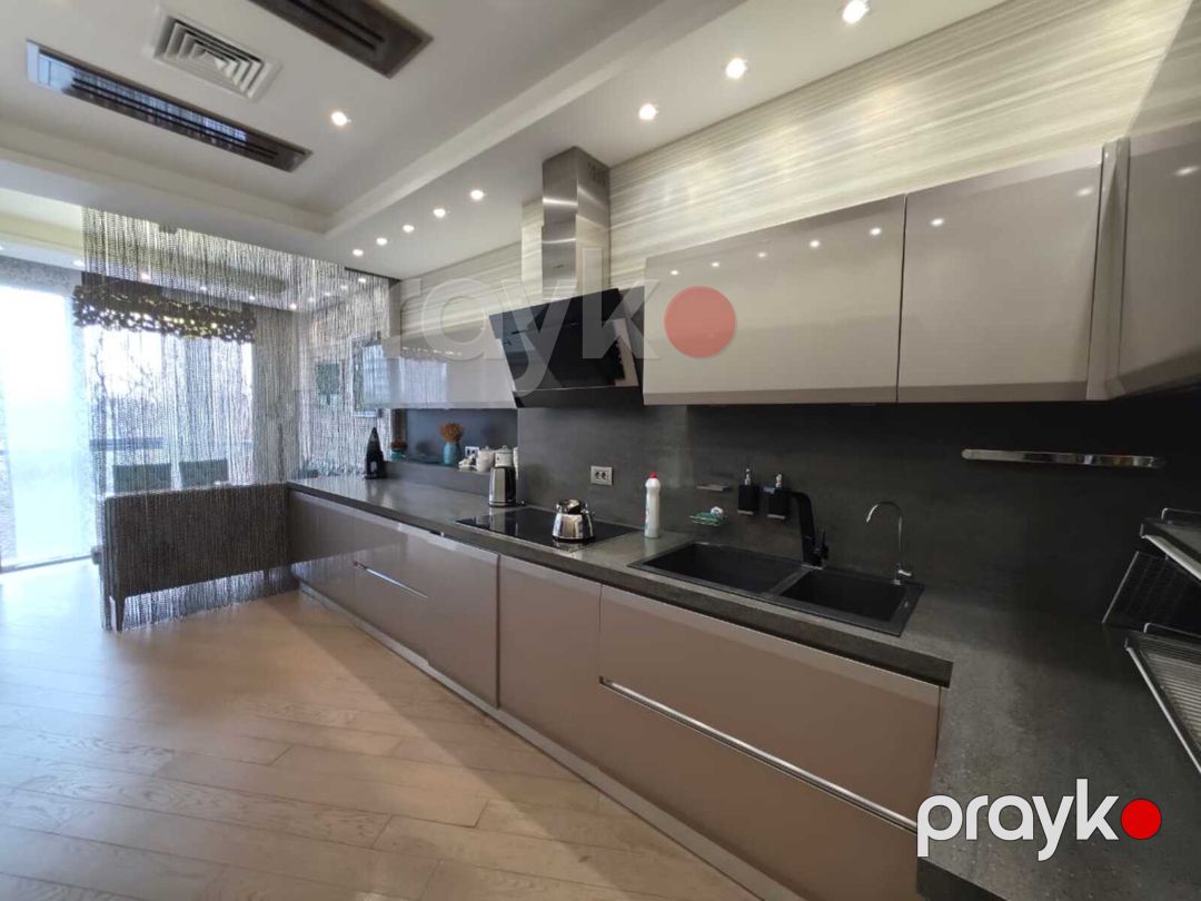 Satılır 4 otaqlı yeni tikili 240 m² — Mənzil, Bakı (10)