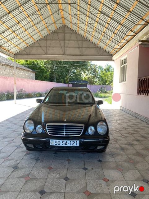 Mercedes E 240, 2.4 L, 2001 il, 322 671 km — Qazax
