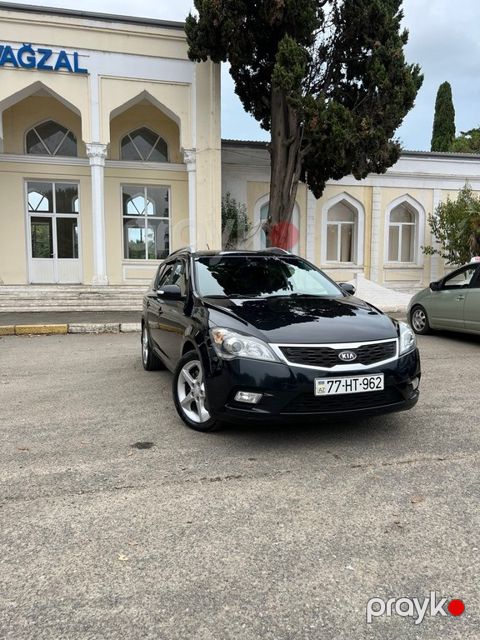 Kia Ceed SW, 1.6 L, 2010 il, 311 000 km — Lənkəran