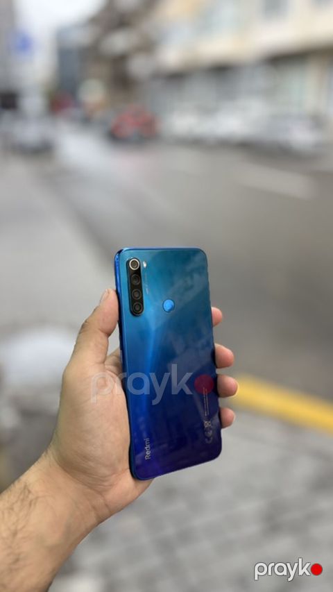Xiaomi Redmi smartfon - Rəng: Mavi gradient arxa panel - Arxa kamera — Bakı